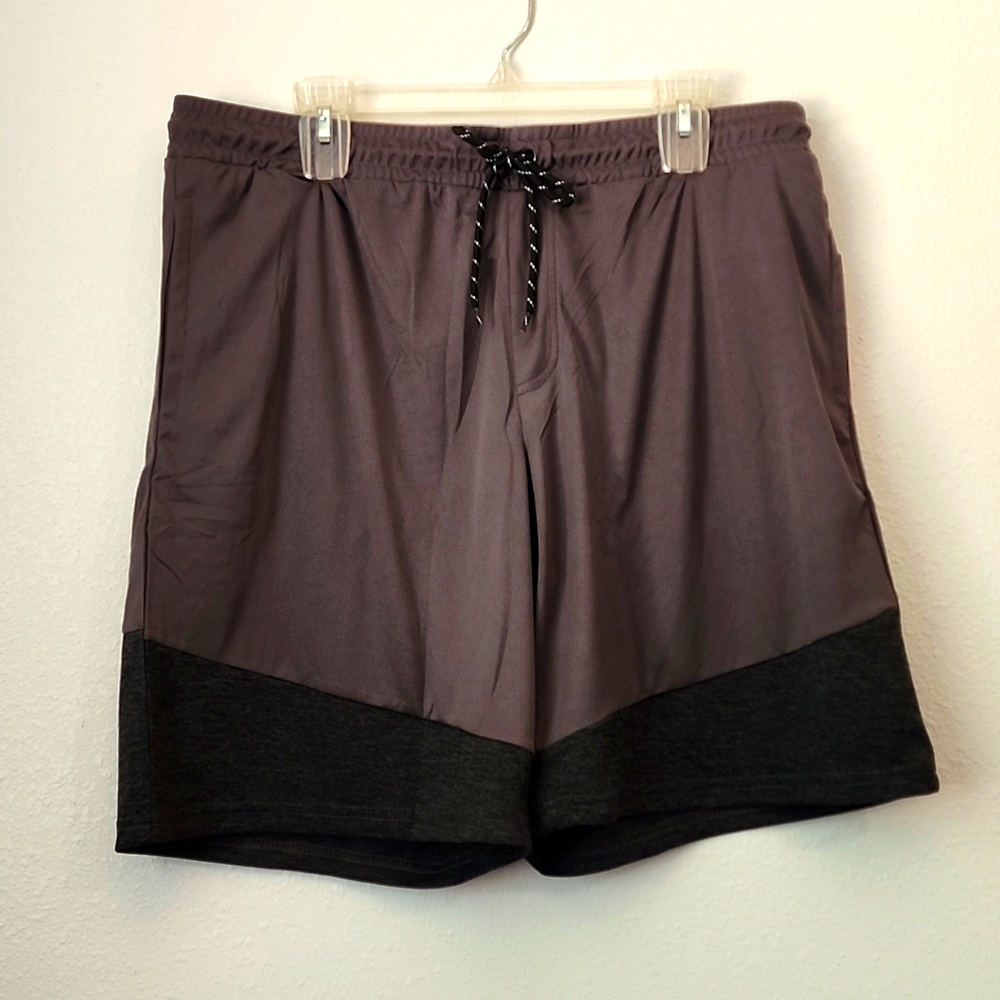 COPY - TAPOUT MENS LARGE SHORTS BLACK & GREY